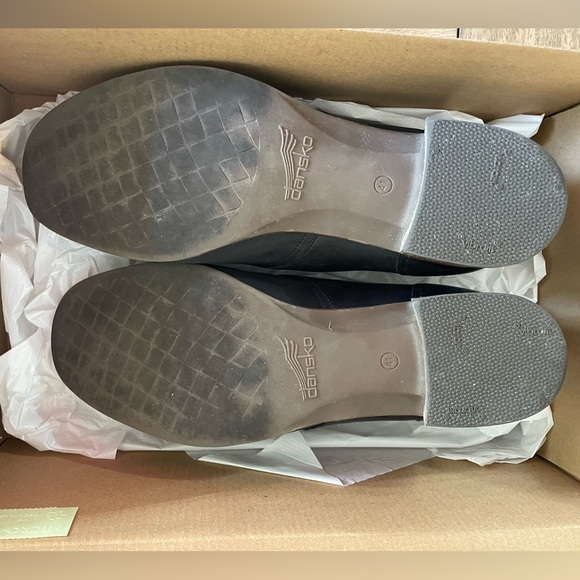 Dansko Oxfords GUC - Picture 2 of 11